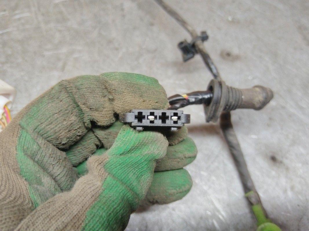 Проводка двери задней левой ZQV49E Seat Altea купить в магазине запчастей бу