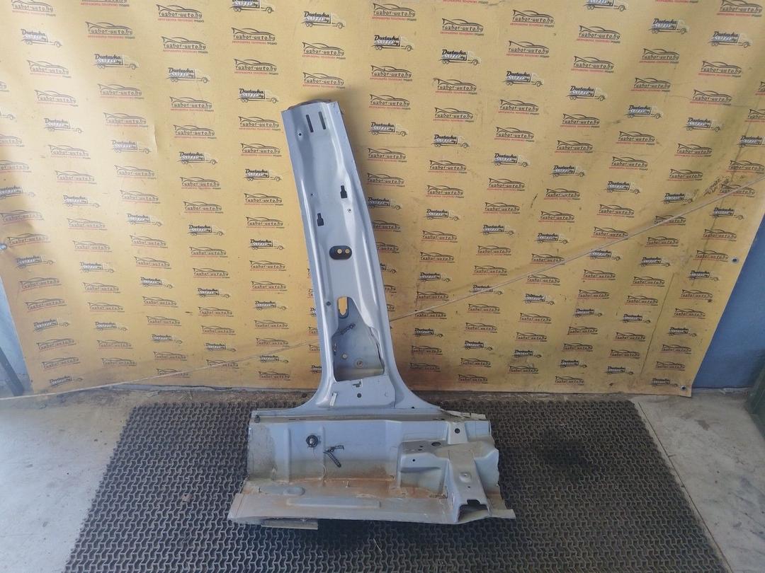 Стойка кузовная центральная левая 4ORP4V Audi A6 купить на авторазборке