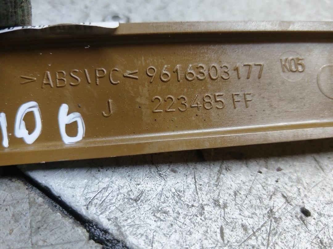 Накладка декоративная JNQ4E6 Peugeot 406 купить в магазине запчастей бу