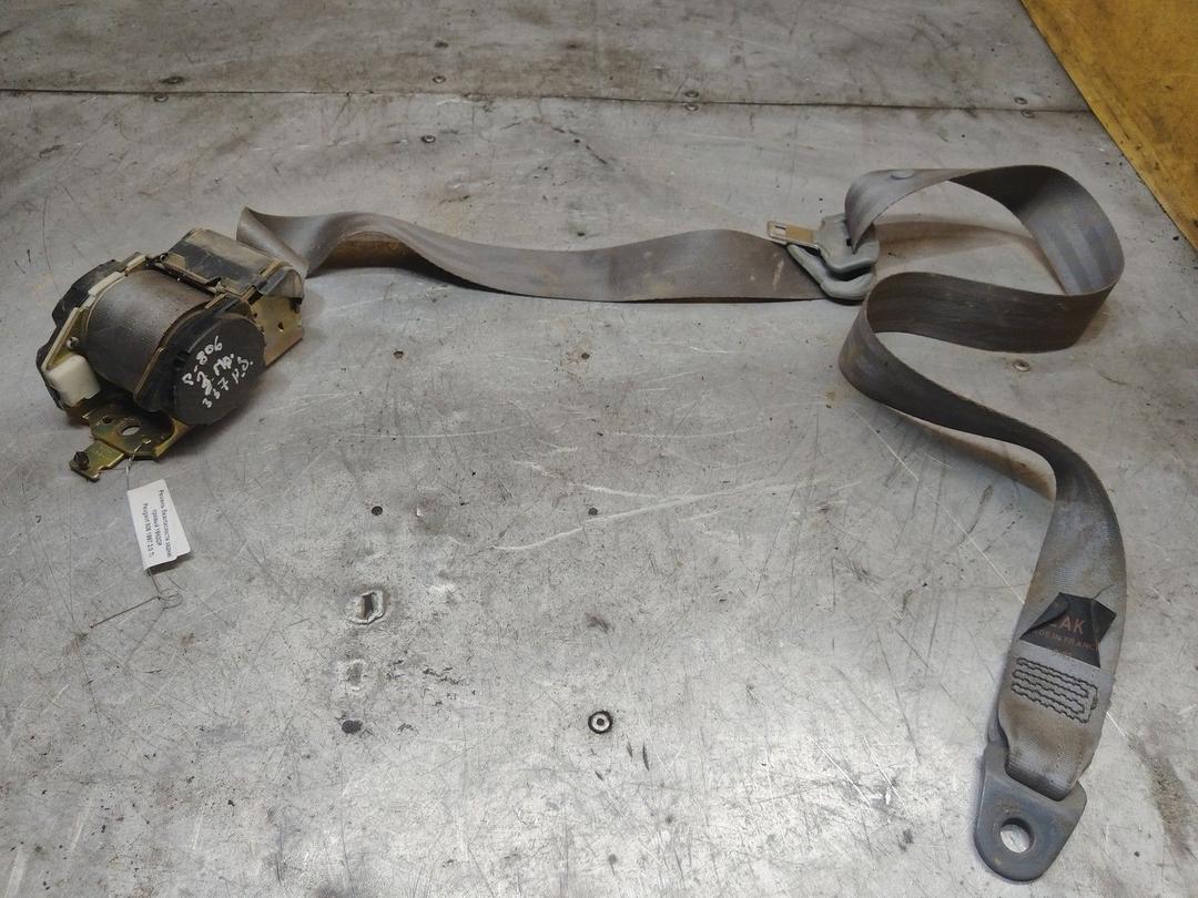 Ремень безопасности задний правый Y6N3DP Peugeot 806