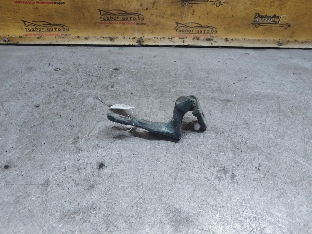 Петля двери передней левой UB30W8 Ford C-Max купить в магазине запчастей бу