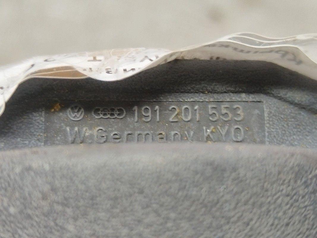 Крышка топливного бака VHY5QT Audi 100 - Фото 3