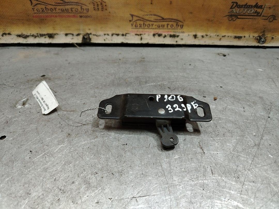 Замок багажника 96OL16 Peugeot 106 - Фото 2