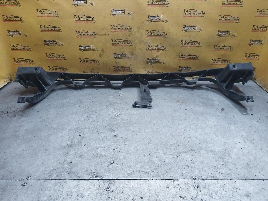 Кронштейн крепления бампера переднего 0UZ4ZR Volkswagen Passat купить с доставкой