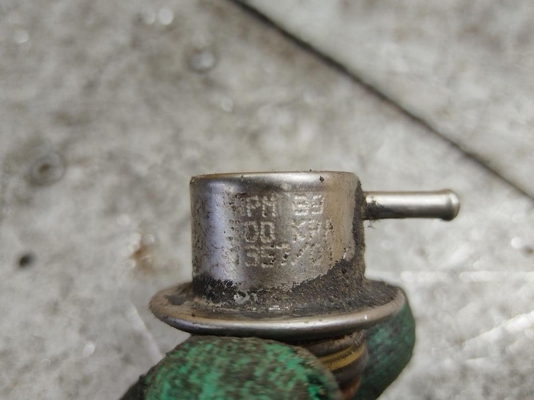 Регулятор давления топлива 8IRYI2 Renault Scenic купить в магазине запчастей бу