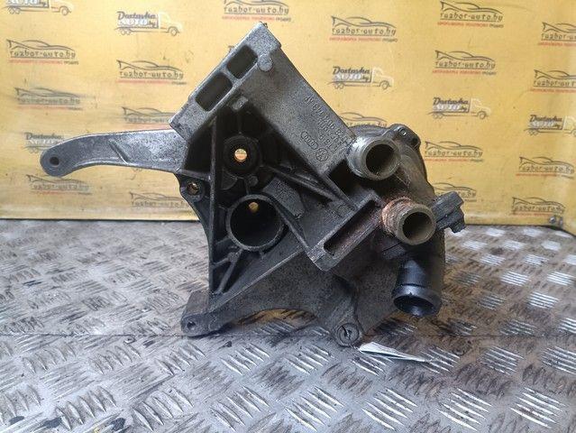 Кронштейн двигателя M2V7JY Audi A4 - Фото 3