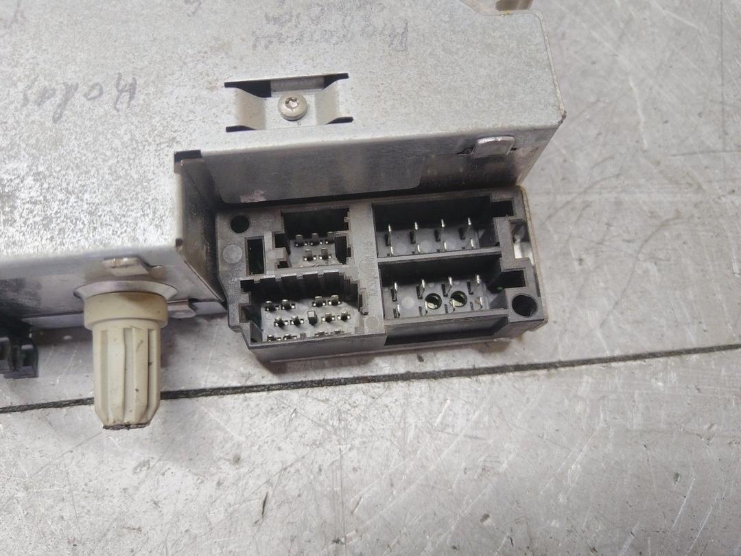 Магнитола K68O9O Renault Espace купить с доставкой. Огромный выбор запчастей и марок авто. У нас есть практически все.