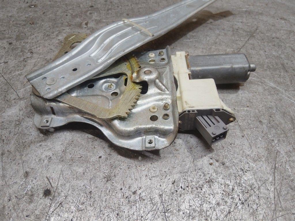 Стеклоподъемник электрический задний левый H44Y1R Toyota Avensis - Фото 4