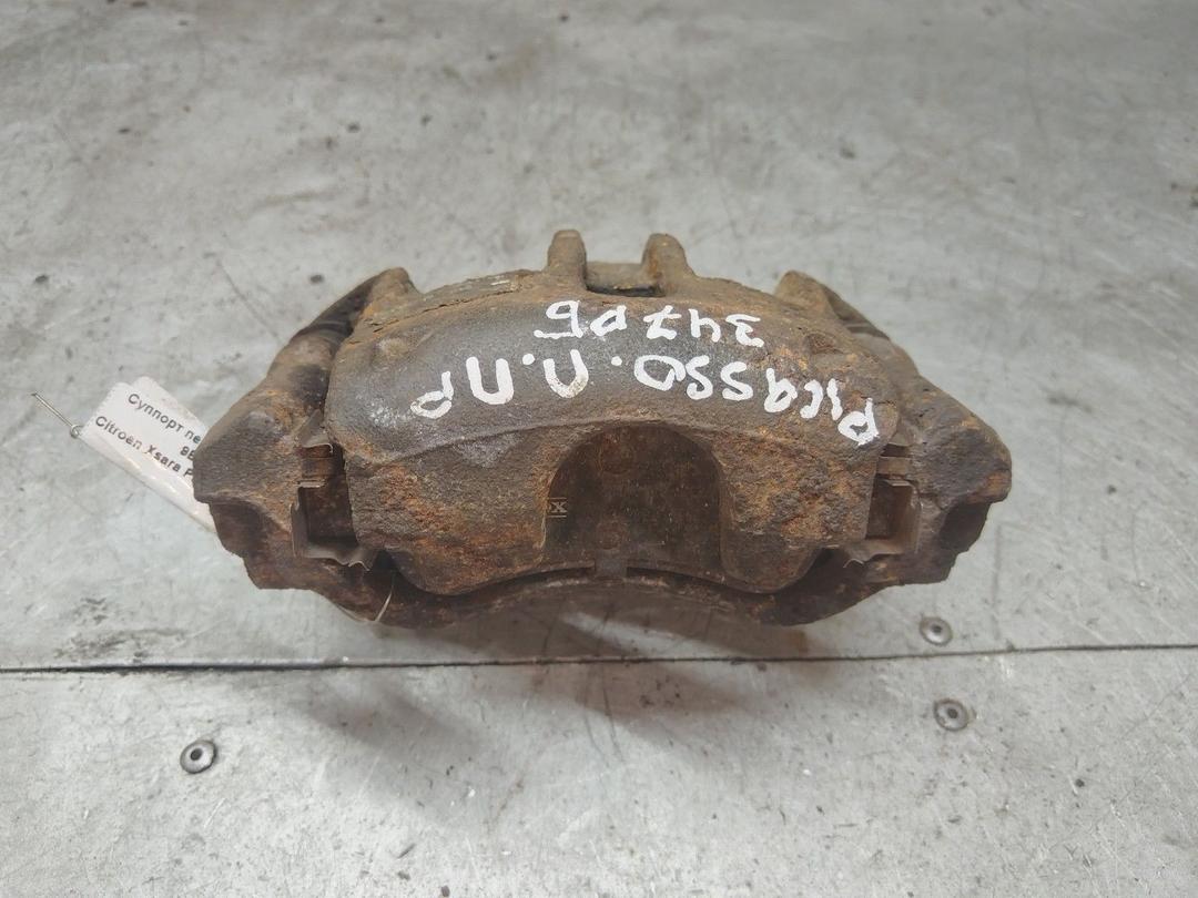 Суппорт передний правый 9B4KHE Citroen Xsara Picasso - Фото 1