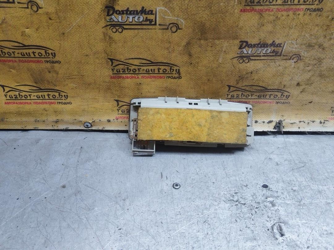 Фонарь салона (плафон) TR9GD9 Renault Laguna - Фото 2