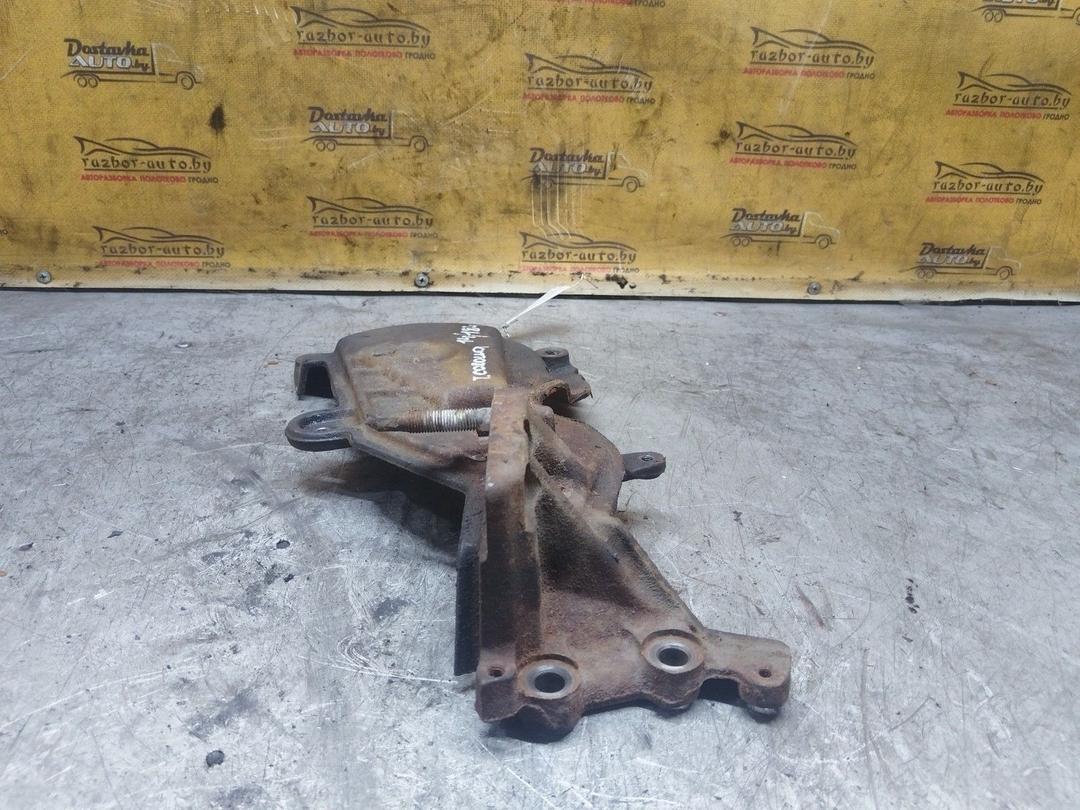 Кронштейн двигателя 2IK945 Toyota Corolla купить с доставкой