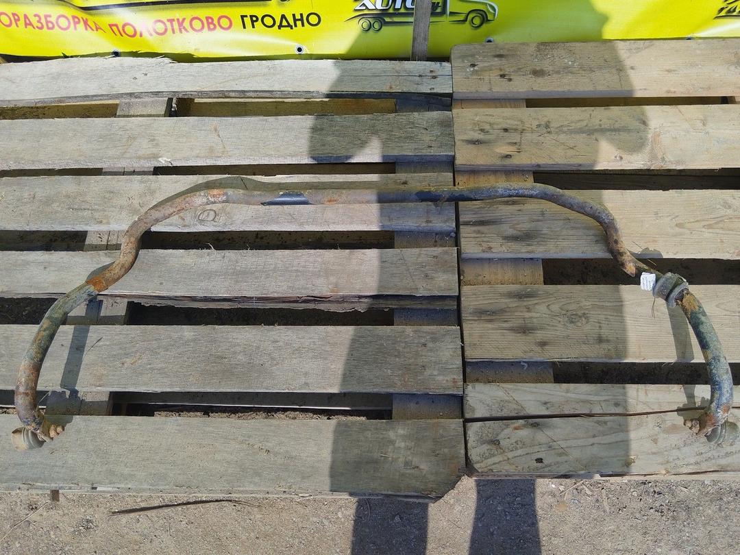 Стабилизатор подвески (поперечной устойчивости) передний RJ3AEG Audi 80 купить на авторазборке