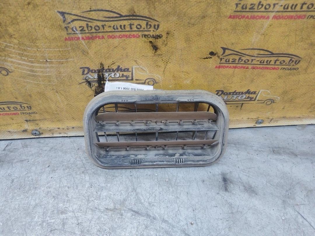 Решетка вентиляции кузова 3OX6GA Volvo S40 - Фото 4