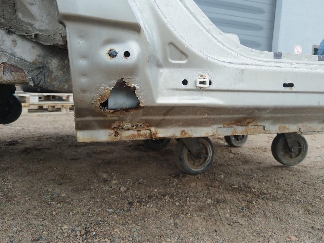 Крыло заднее правое KQ4VV0 Volvo XC70 купить с доставкой