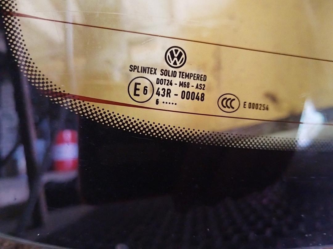 Стекло заднее ARVD2Q Volkswagen Touran купить