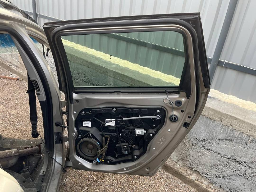 Проводка двери задней правой P97V3N Volvo XC70
