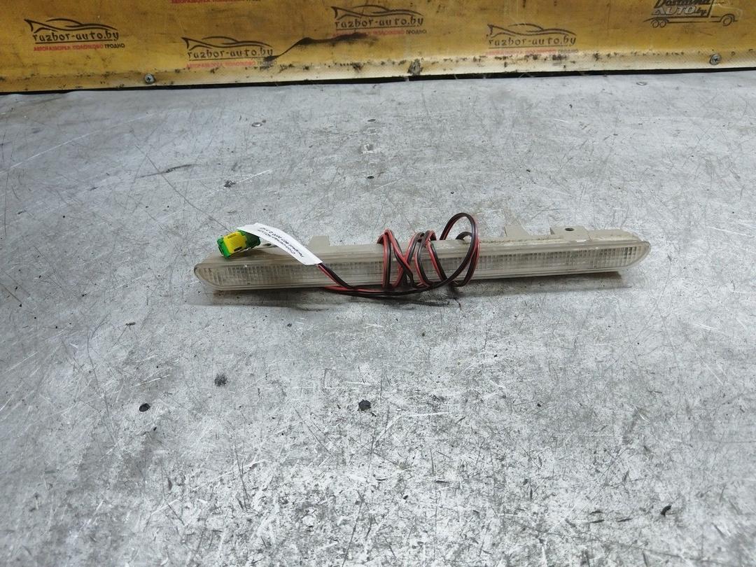 Стоп-сигнал HD1Y7Y Peugeot 607