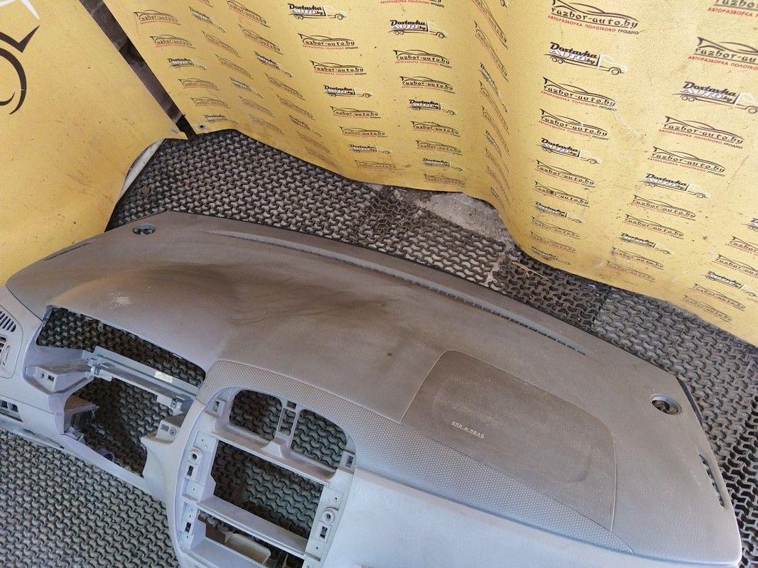 Панель передняя салона (торпедо) 6F64ZN Mazda Premacy undefined