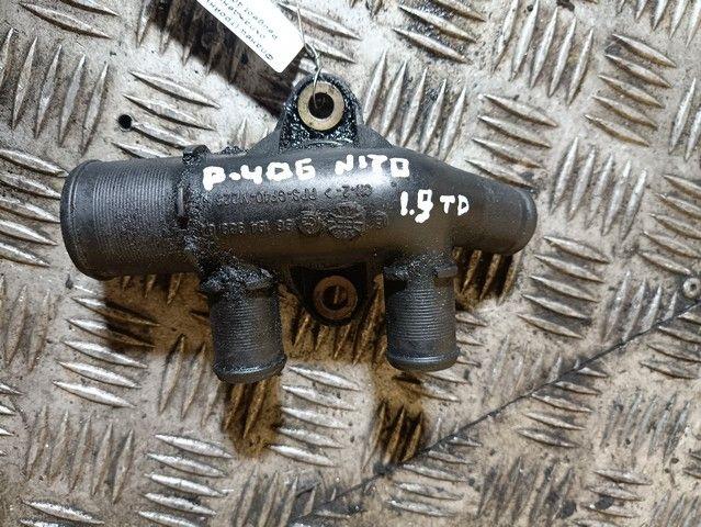 Фланец (тройник) системы охлаждения JPABEU Peugeot 406