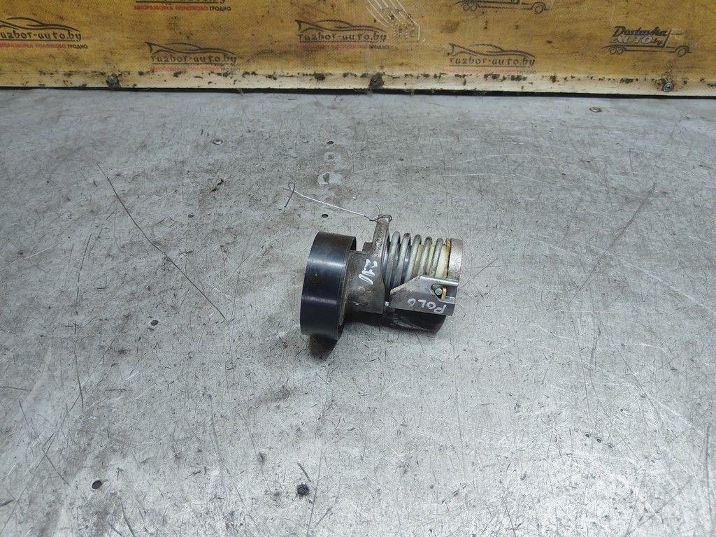 Натяжитель ремня генератора K04O52 Volkswagen Polo - Фото 1