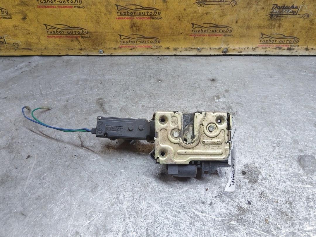 Замок двери передней правой 35HFM0 Renault Scenic
