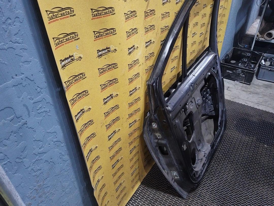 Дверь передняя правая J8Q9PY Renault Scenic undefined