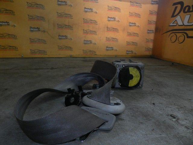 Ремень безопасности передний правый B1B7XT Volkswagen Golf купить в магазине запчастей бу