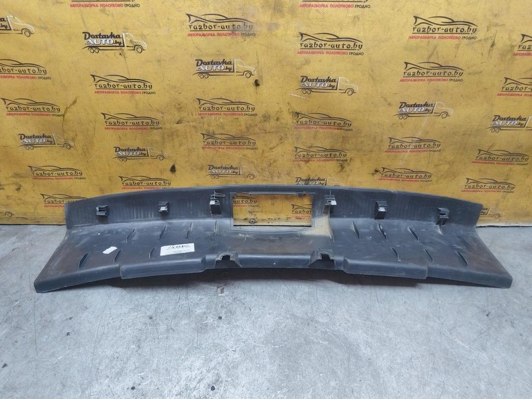 Накладка замка багажника XP8DNG Skoda Fabia купить с доставкой