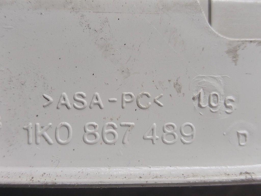 Фонарь салона (плафон) 9FP6Y8 Volkswagen Jetta - Фото 4