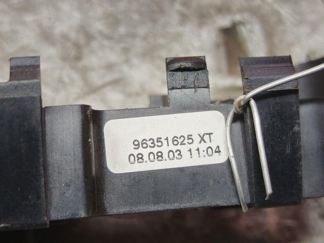 Кнопка стеклоподъемника переднего правого X203IE Peugeot 307 - Фото 3