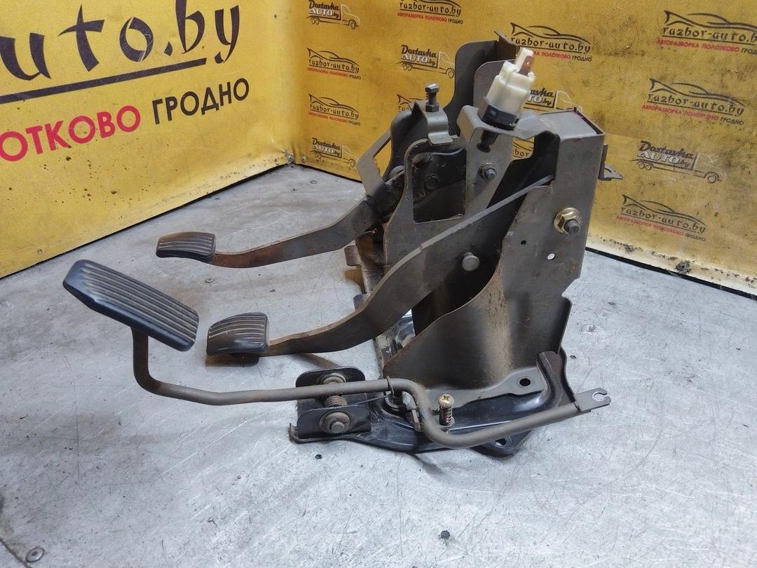 Узел педальный (блок педалей) AY3GH4 Daewoo Nubira купить