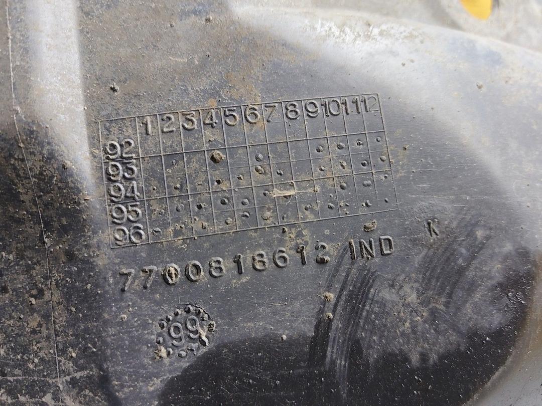 Защита арок задняя правая (подкрылок) IDZN6F Renault Laguna купить с доставкой