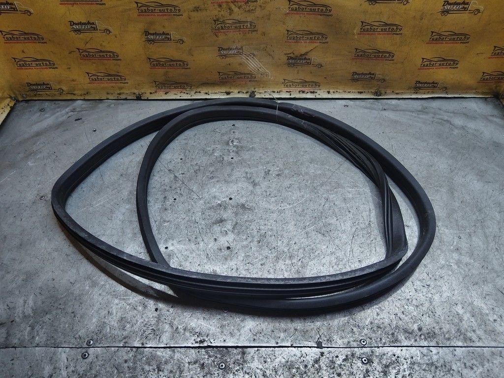 Уплотнитель двери задней левой 4C3SCW Mercedes A W168 - Фото 1