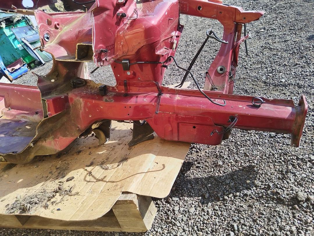 Лонжерон левый WAPV7A Volkswagen Passat купить в магазине запчастей бу