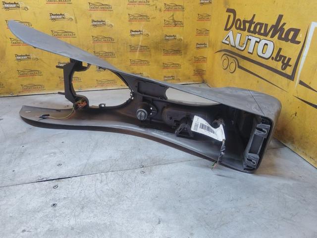 Консоль салона (кулисная часть) E8RLA6 Citroen C5 купить на авторазборке