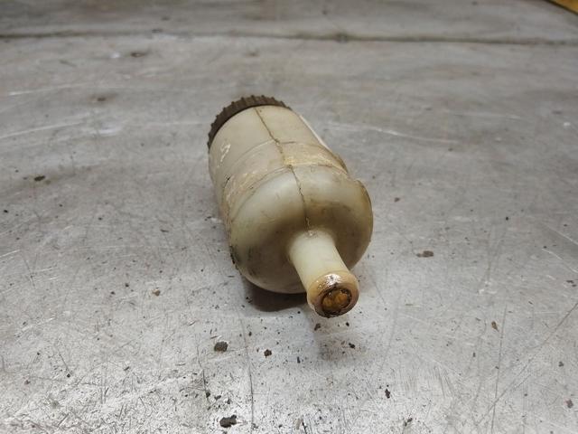 Бачок гидроусилителя R4YA0N Citroen Saxo купить с доставкой