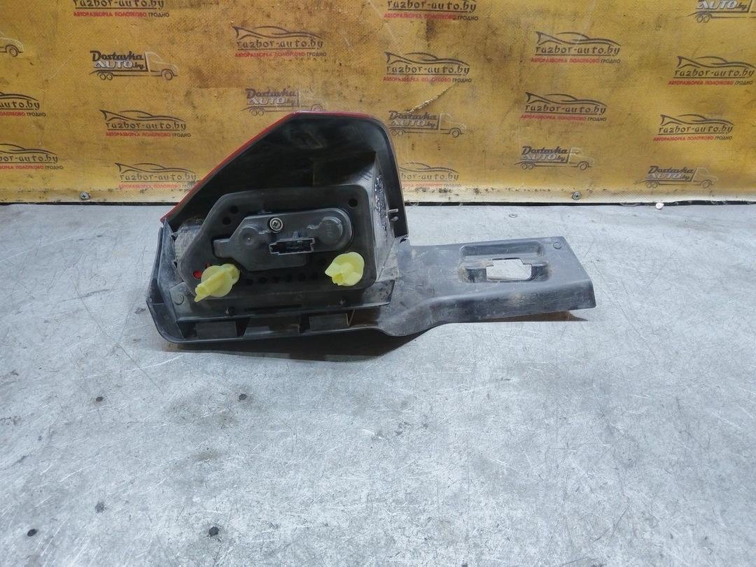 Фонарь задний левый YDYR13 Ford Galaxy купить на авторазборке