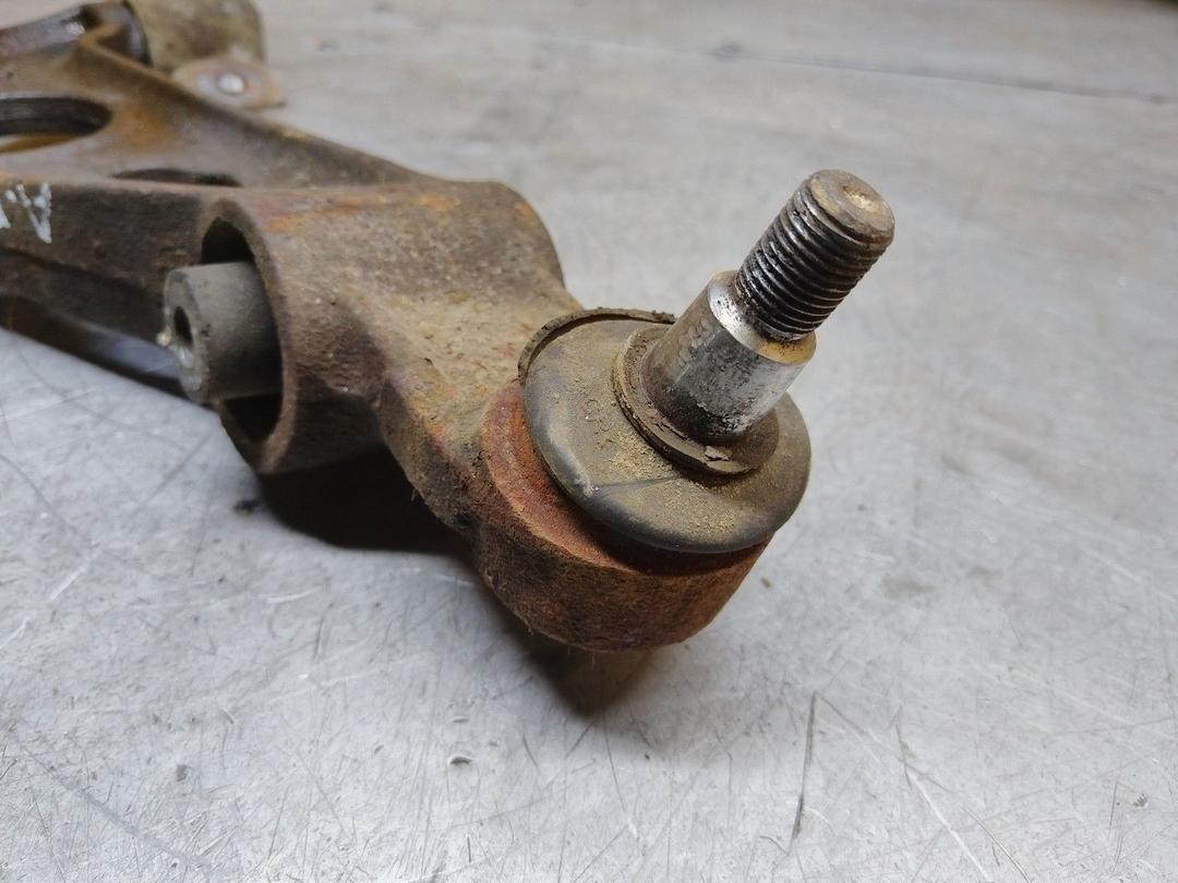 Рычаг передний левый 8H7D8U Alfa Romeo 147 купить