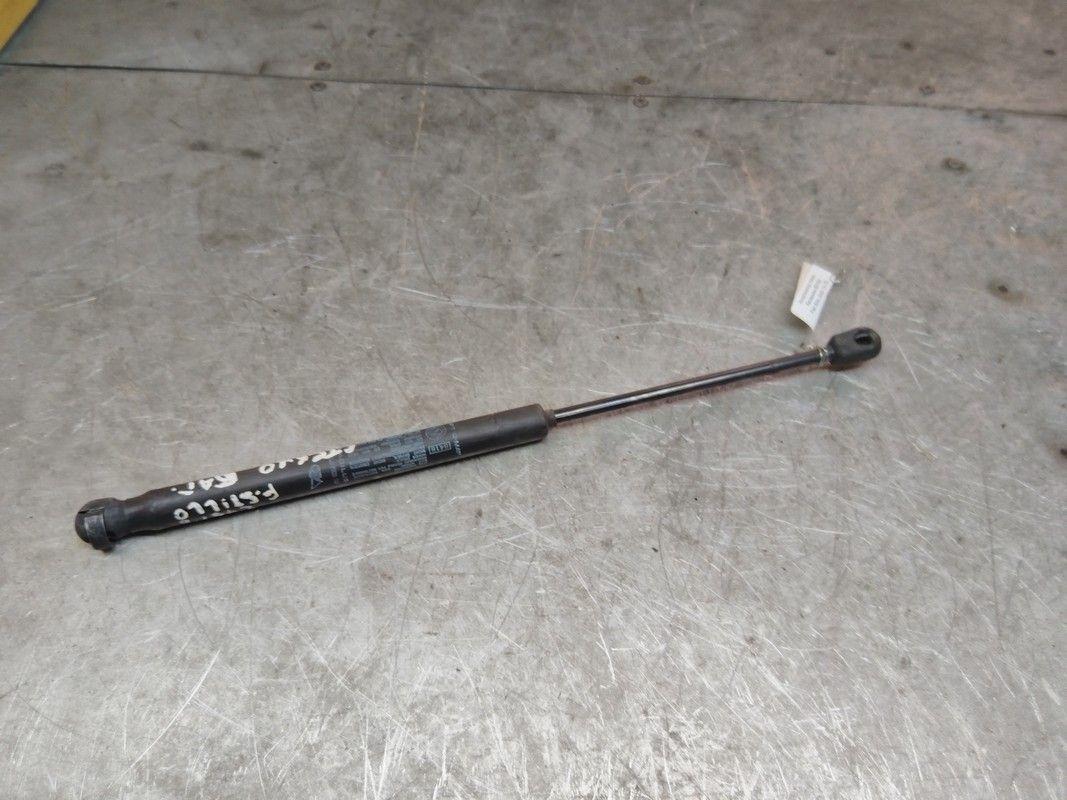 Амортизатор стекла багажника B3Y03J Fiat Stilo