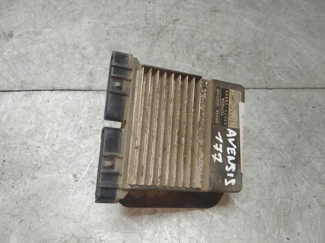 Блок управления форсунками I822AW Toyota Avensis - Фото 1