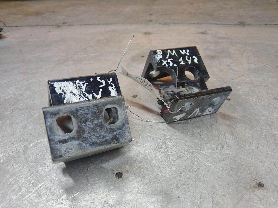 Петля двери задней левой YAXLZD BMW X5 E53 купить