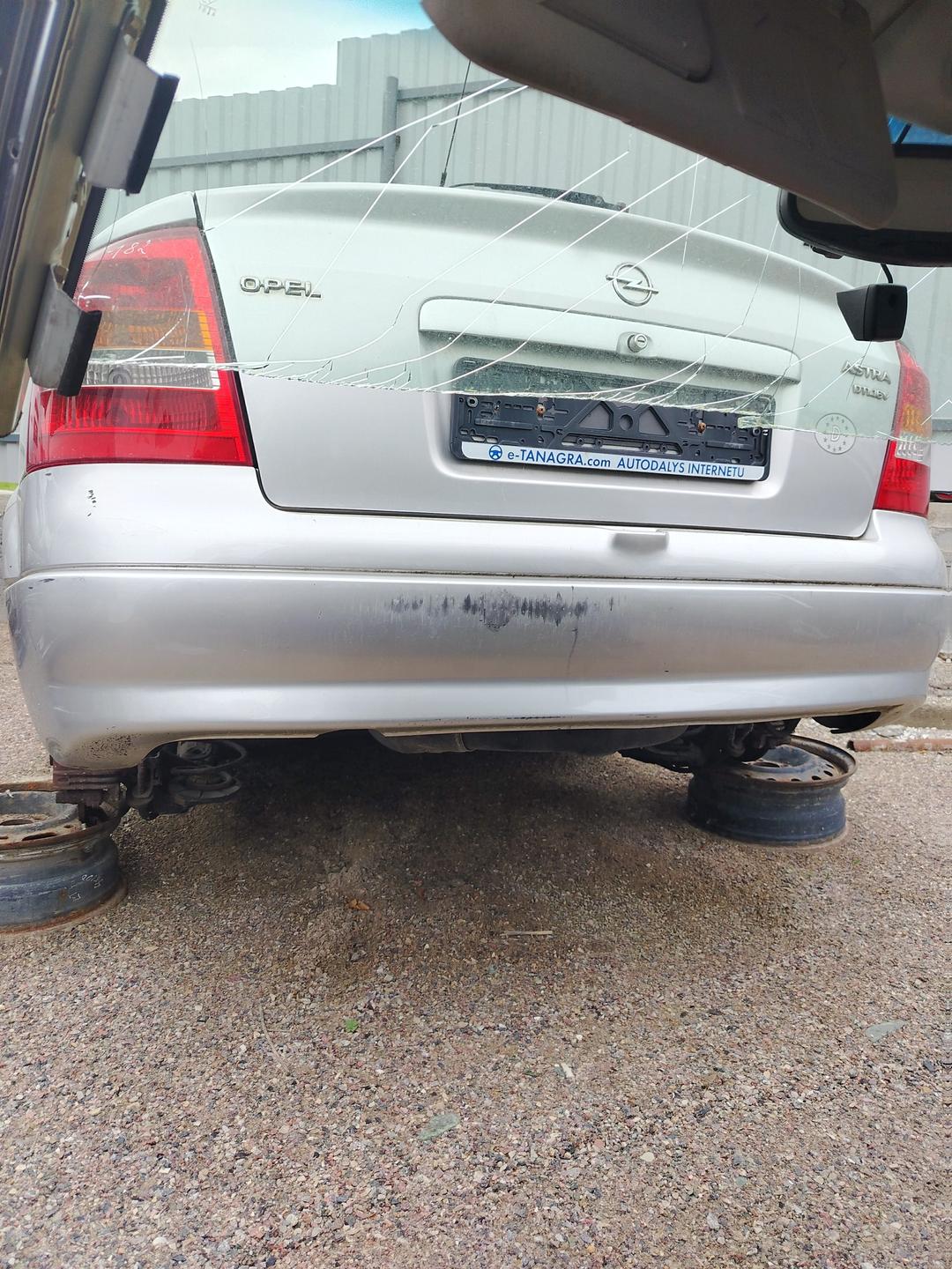 Бампер задний SMBU9U Opel Astra - Фото 1