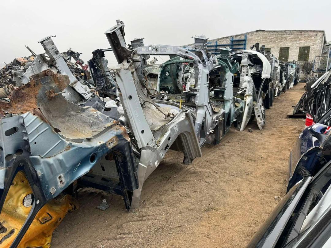 Стойка кузовная передняя левая Z313VK Renault Megane