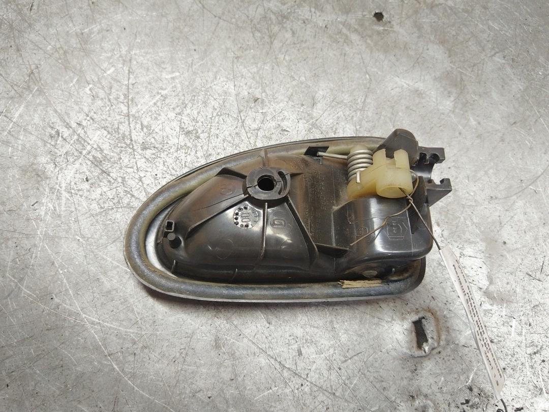 Ручка внутренняя передняя левая 8RE35C Renault Scenic RX4 - Фото 2