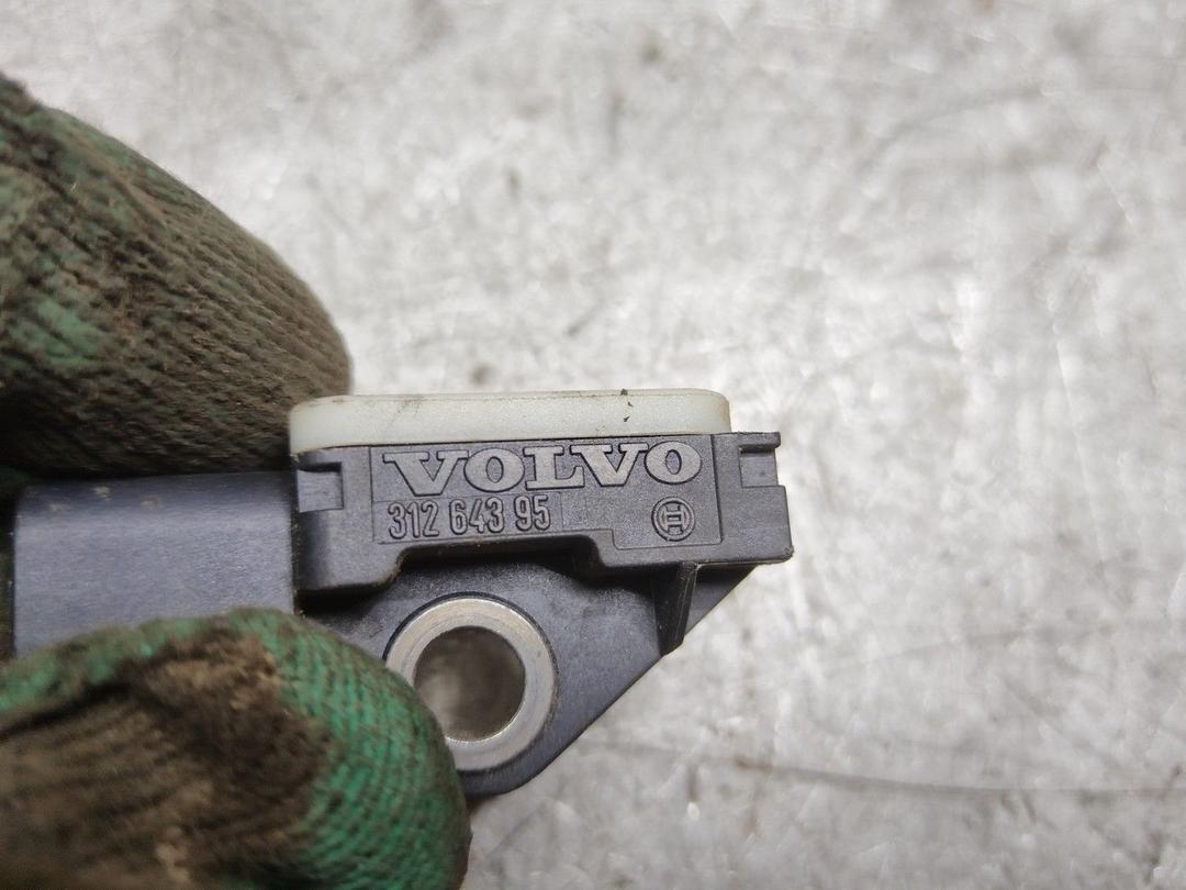 Датчик удара VRIL9L Volvo XC70 купить в магазине запчастей бу