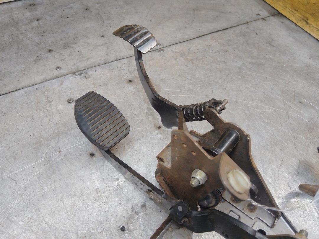 Узел педальный (блок педалей) JFG2RQ Citroen Xsara Picasso купить