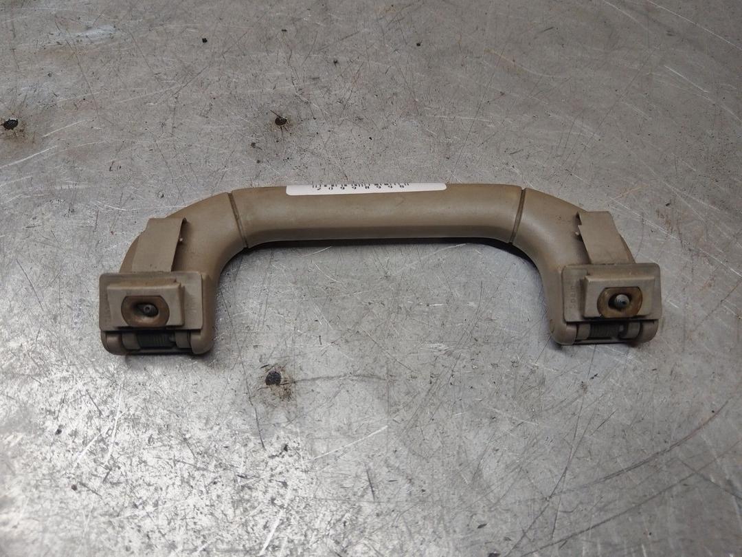 Ручка внутренняя потолочная C45V7S Volkswagen Passat купить