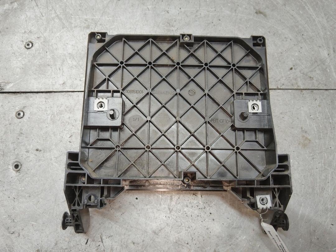 Блок предохранителей ED66O2 Seat Alhambra