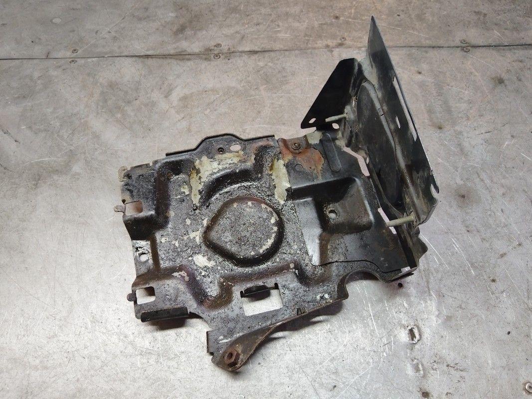 Полка аккумулятора 3E8O93 Peugeot 307 купить