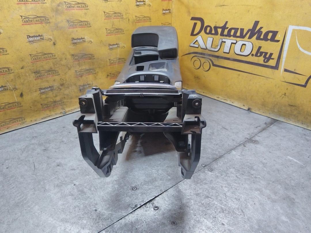 Подлокотник 427UM4 Opel Insignia купить в магазине запчастей бу